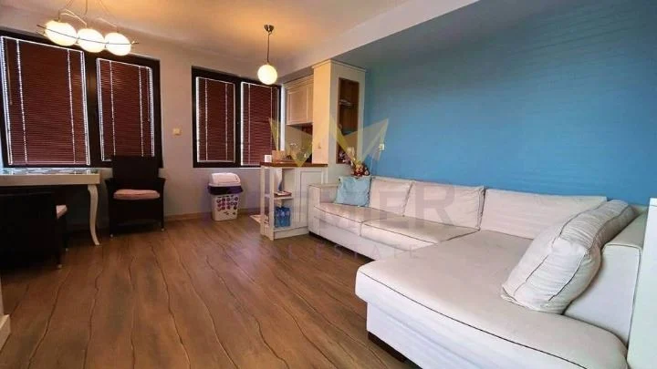 דירה אלגנטית ומרוהטת במלואה – מתחם הנופש סלנצ’ב ברג -  - snimka 2 - Imoti Premier