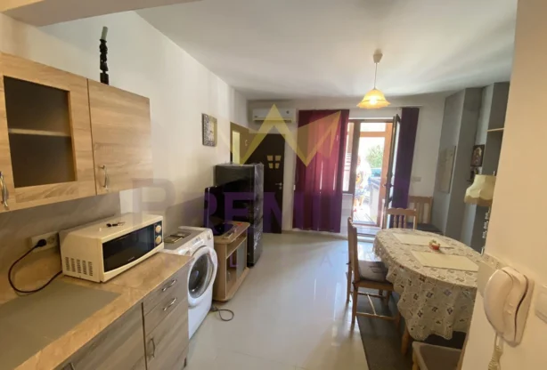 סוכנות נדל״ן - Imoti Premier - imot - 1156157, מחיר: 390 EUR