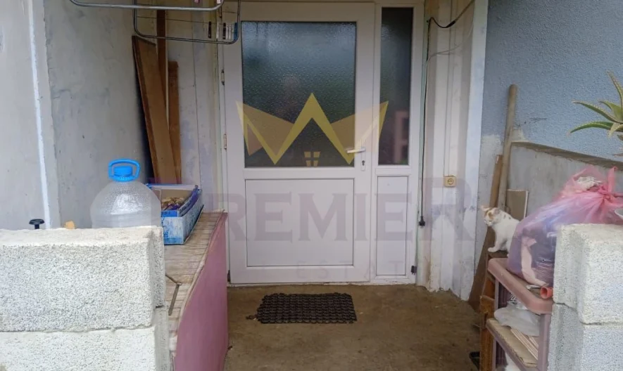 בית עם חצר גדולה בכפר איזבורובו, מחוז דובריץ’ -  - snimka 5 - Imoti Premier