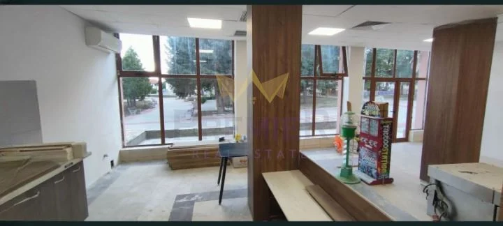 נכס מסחרי למכירה במיקום מצוין במרכז האידיאלי של העיר וולצ’י דול, מחוז ורנה -  - snimka 8 - Imoti Premier