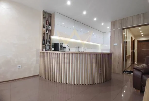 סוכנות נדל״ן - Imoti Premier - imot - 1065803, מחיר: 330000 EUR