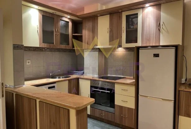 סוכנות נדל״ן - Imoti Premier - imot - 1203164, מחיר: 500 EUR