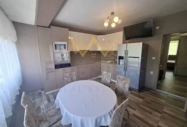 Агенция за недвижими имоти - Имоти Премиер - имот - 1172292, Цена: 205000 EUR