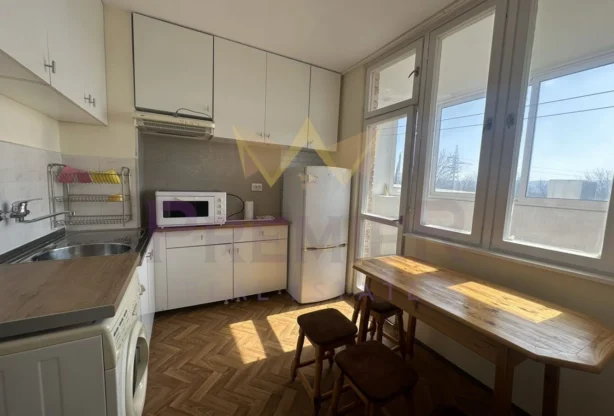 Агенция за недвижими имоти - Имоти Премиер - имот - 1187407, Цена: 400 EUR