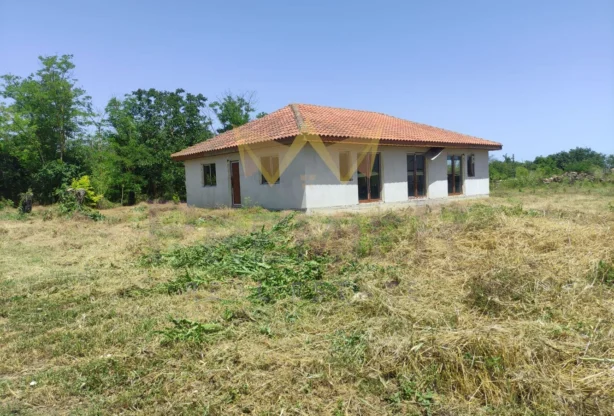 Агенция за недвижими имоти - Имоти Премиер - имот - 965255, Цена: 60000 EUR