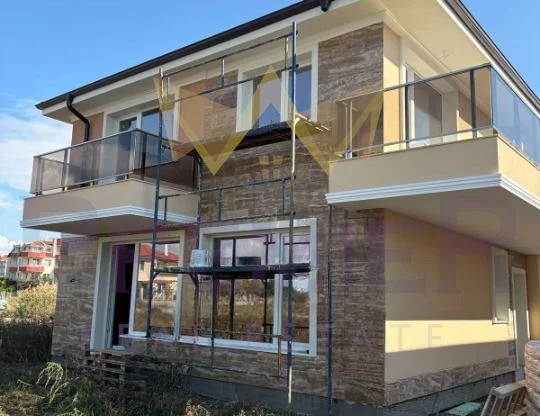 Агенция за недвижими имоти - Имоти Премиер - имот - 1108306, Цена: 290000 EUR