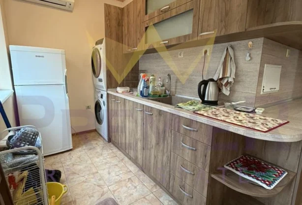 Агенция за недвижими имоти - Имоти Премиер - имот - 1197307, Цена: 650 EUR