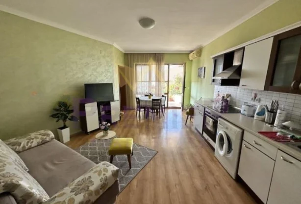 Агенция за недвижими имоти - Имоти Премиер - имот - 994212, Цена: 450 EUR