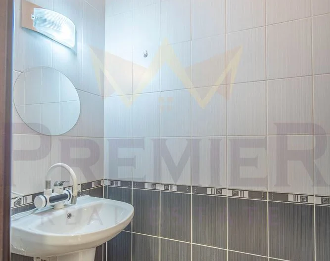 ЪГЛОВ МАГАЗИН С ГАРАНТИРАН НАЕМ – ТОП ЛОКАЦИЯ В ЦЕНТЪРА НА ВАРНА -  - снимка 17 - Имоти Премиер