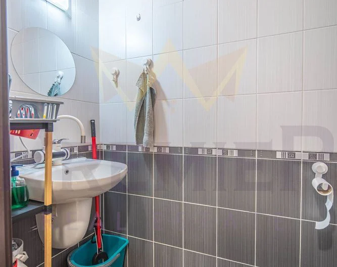 ЪГЛОВ МАГАЗИН С ГАРАНТИРАН НАЕМ – ТОП ЛОКАЦИЯ В ЦЕНТЪРА НА ВАРНА -  - снимка 6 - Имоти Премиер