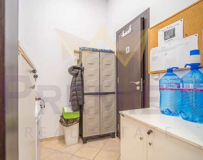 ЪГЛОВ МАГАЗИН С ГАРАНТИРАН НАЕМ – ТОП ЛОКАЦИЯ В ЦЕНТЪРА НА ВАРНА -  - снимка 7 - Имоти Премиер