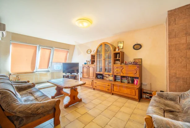 Апартаменти Варна Възраждане 3 - имот - 1063549 . 88 м<sup>2</sup>, Цена: 170000 EUR