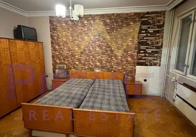 Квартира с 3 отделни помещения в кв.Мараша -  - снимка 5 - Имоти Премиер
