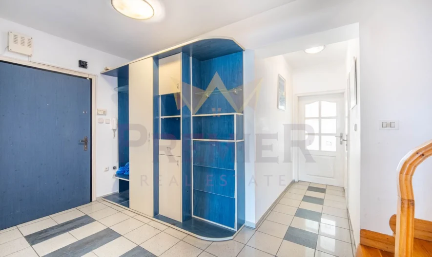 АПАРТАМЕНТ С ЧЕТИРИ СТАИ в района на кв. Левски, в близост до Технически университет – гр. Варна. -  - снимка 16 - Имоти Премиер