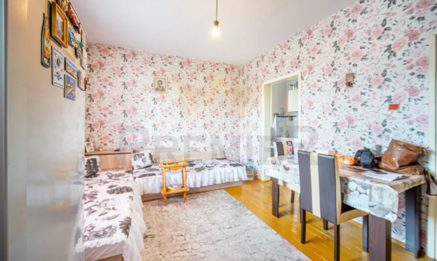 Апартамент с двор в град Добрич - - снимка 13 - Имоти Премиер