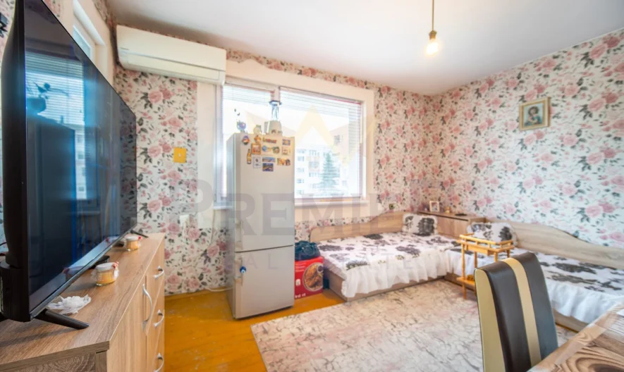 Апартамент с двор в град Добрич - - снимка 15 - Имоти Премиер