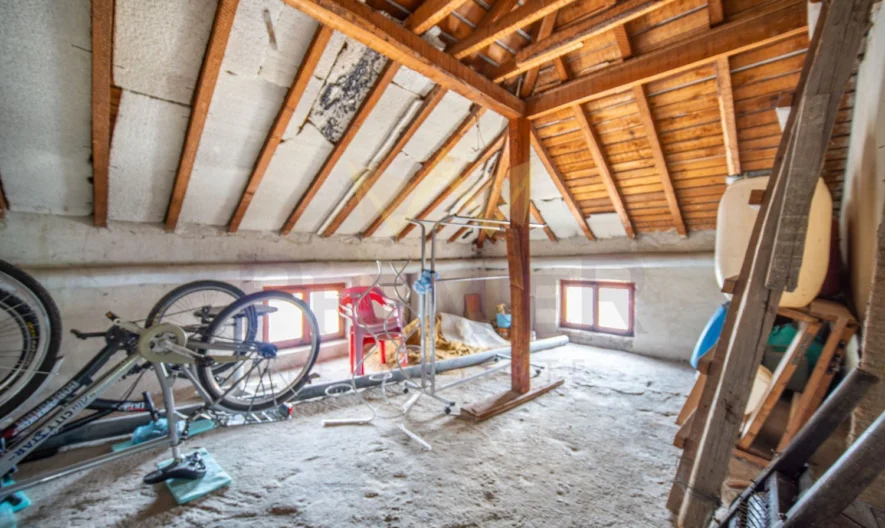 Апартамент с двор в град Добрич - - снимка 27 - Имоти Премиер