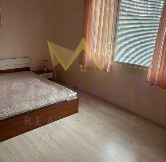 Апартамент с ТРИ ОТДЕЛНИ СТАИ ж.к. Чайка гр. Варна -  - снимка 1 - Имоти Премиер