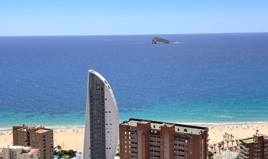 Апартамент в Benidorm, Alicante (3 спални, 2 бани) - - снимка 1 - Имоти Премиер