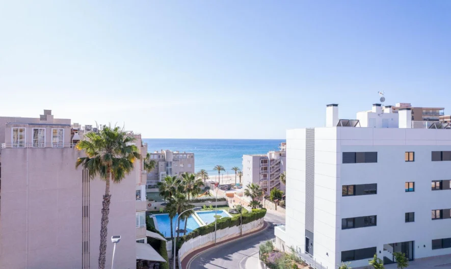 Апартамент в El Campello, Alicante (2 спални, 2 бани) - - снимка 1 - Имоти Премиер