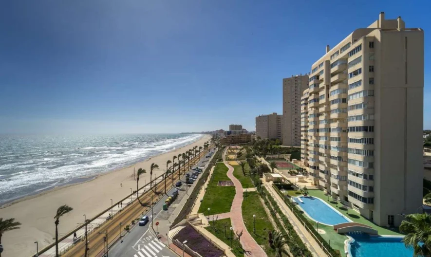 Apartament v El Kampeyo, Alikante (3 hálószoba, 1 banya) -  - snimka 1 - Imoti Premier