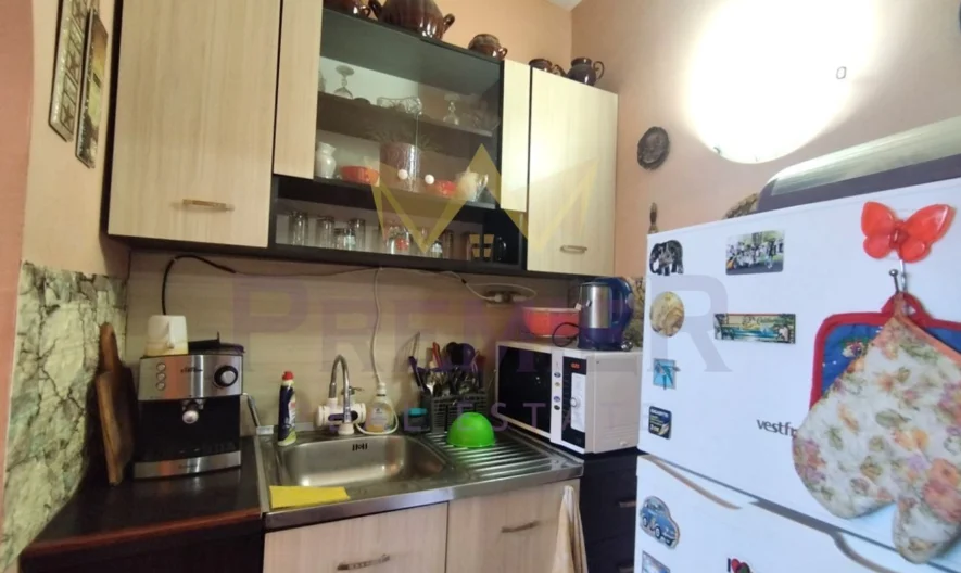 Апартамент в град Добрич . -  - снимка 10 - Имоти Премиер