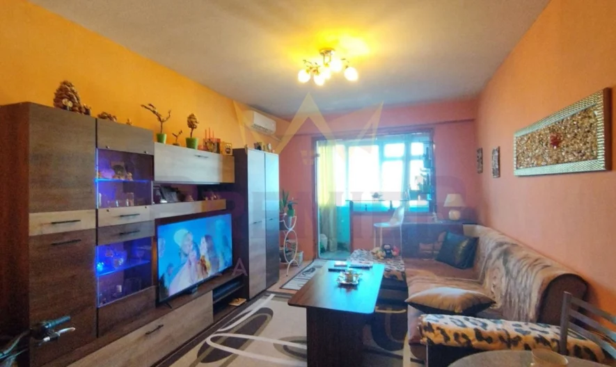 Апартамент в град Добрич . -  - снимка 11 - Имоти Премиер