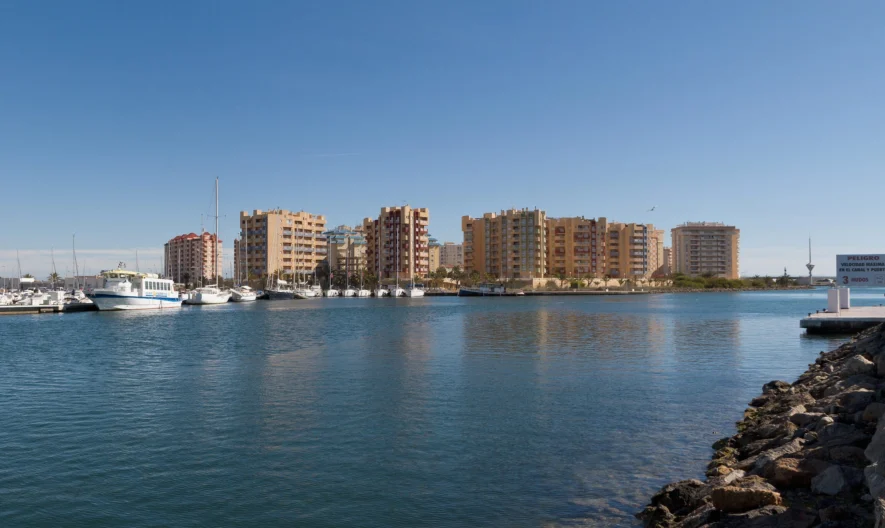 Апартамент в La Manga, Murcia (3 спални, 2 бани) - - снимка 1 - Имоти Премиер