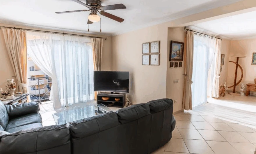Apartment v Los Kristianos (3 bedrooms, 3 bathrooms) -  - snimka 1 - Imoti Premier