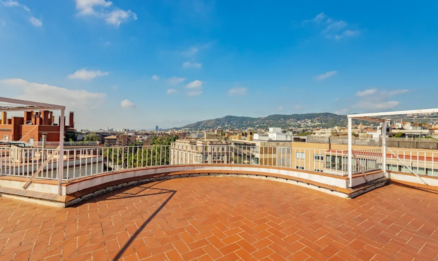 Apartment in Barcelona (4 Schlafzimmer, 2 Badezimmer) -  - snimka 1 - Imoti Premier