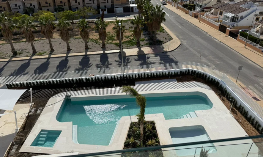 Apartment in Cabo Roig, Alicante (2 bedrooms, 2 bathrooms) -  - snimka 1 - Imoti Premier