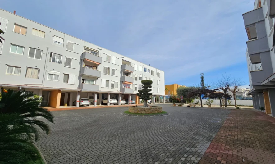 Apartment in Jávea, Alicante (3 beds, 1 baths) - - снимка 1 - Имоти Премиер