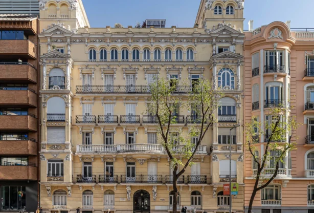 Real Estate Agency - Imoti Premier - imot - 1207776, Price: 6300000 EUR