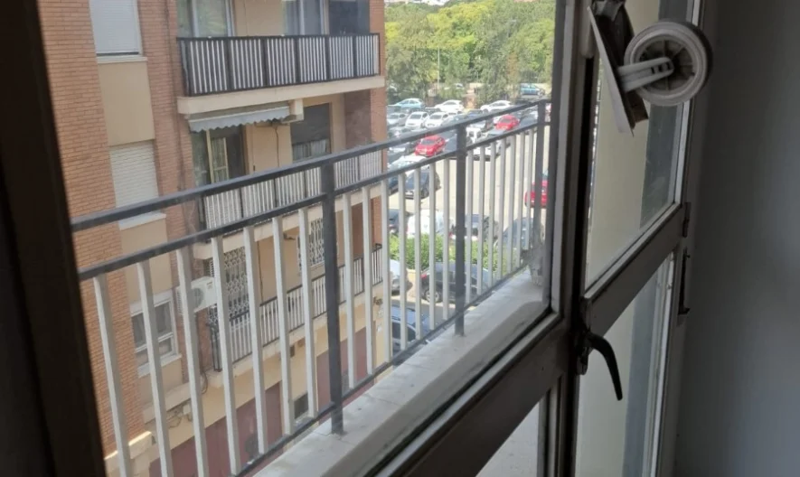 Apartment in Valencia (3 Schlafzimmer, 1 Badezimmer) -  - snimka 1 - Imoti Premier