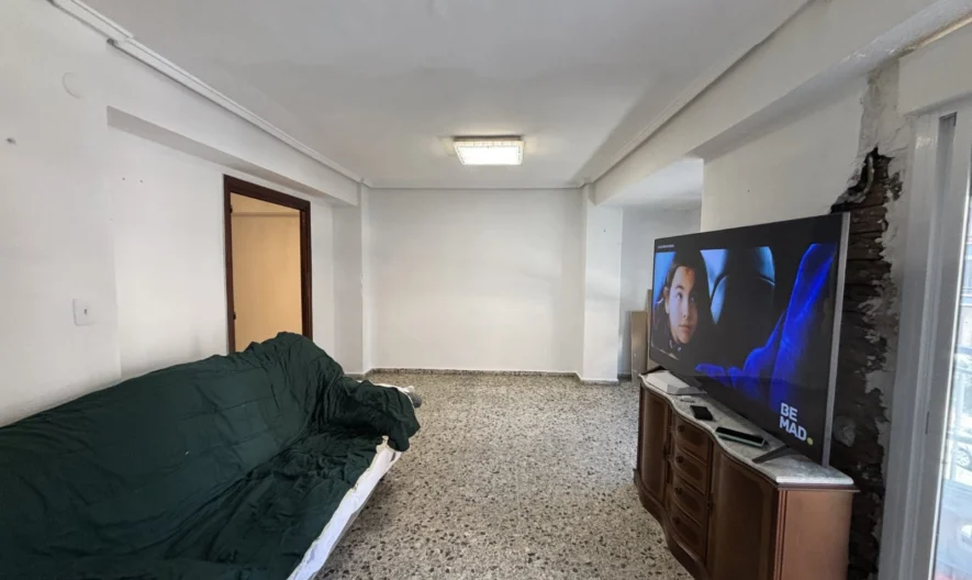 Apartment in Valencia (3 Schlafzimmer, 2 Badezimmer) -  - snimka 1 - Imoti Premier