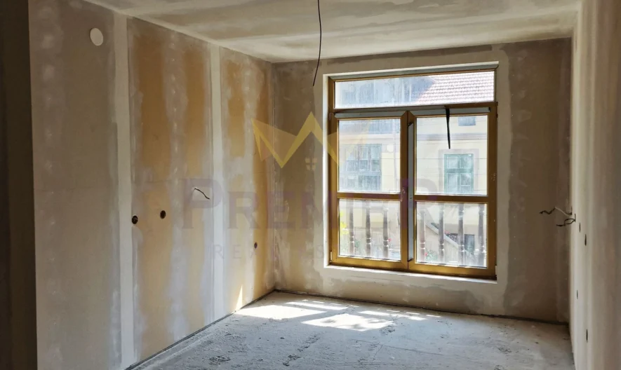 Атрактивен хотел за инвестиция в гр. Белово -  - снимка 11 - Имоти Премиер