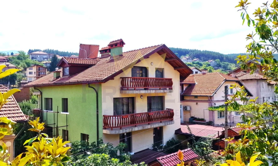 Атрактивен хотел за инвестиция в гр. Белово -  - снимка 18 - Имоти Премиер