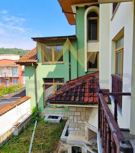 Атрактивен хотел за инвестиция в гр. Белово -  - снимка 9 - Имоти Премиер