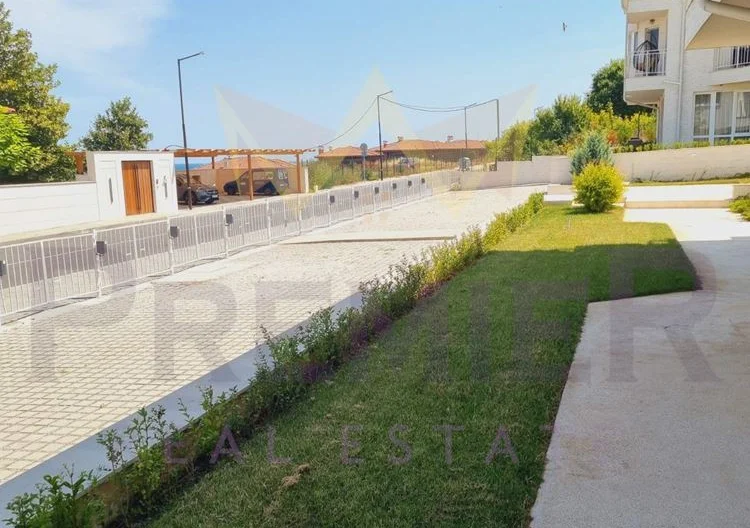 Атрактивен тристаен мезонет в Созопол - - снимка 8 - Имоти Премиер