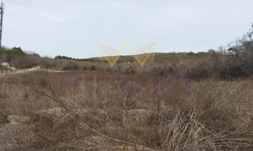 Attractive regulated plot with an approved Detailed Development Plan (PUP) near the entrance to Albena Resort -  - snimka 1 - Imoti Premier