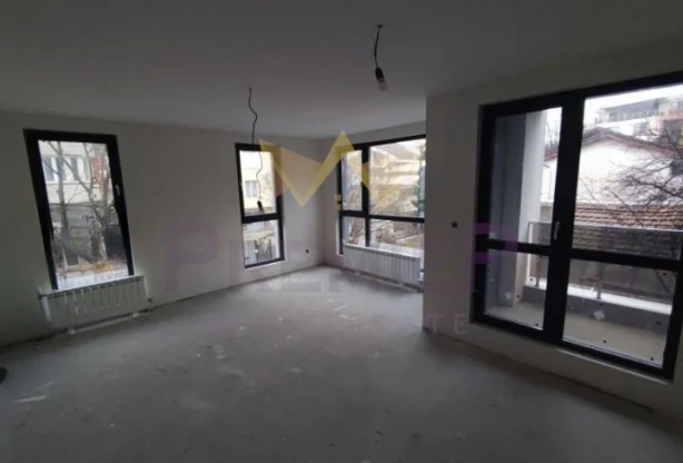 Агенция за недвижими имоти - Имоти Премиер - имот - 981247, Цена: 215000 EUR