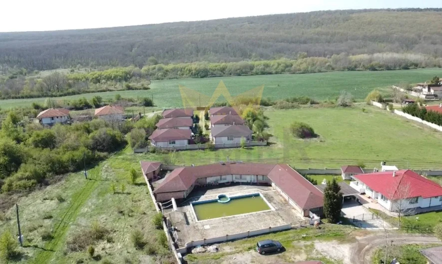 барбекю с басейн в с. Юнец, площ 4900квм - - снимка 3 - Имоти Премиер