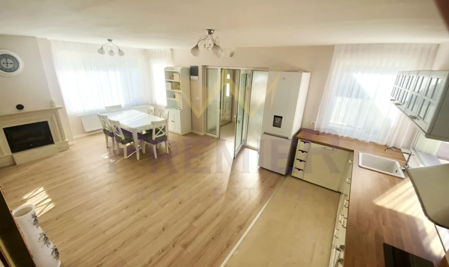 Beautiful house with an excellent location near St. George Park – city of Dobrich! -  - snimka 1 - Imoti Premier