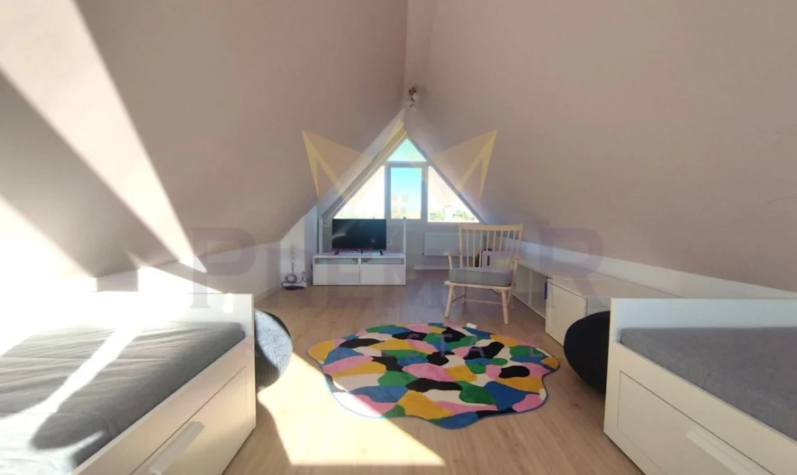 Beautiful house with an excellent location near St. George Park – city of Dobrich! -  - snimka 13 - Imoti Premier