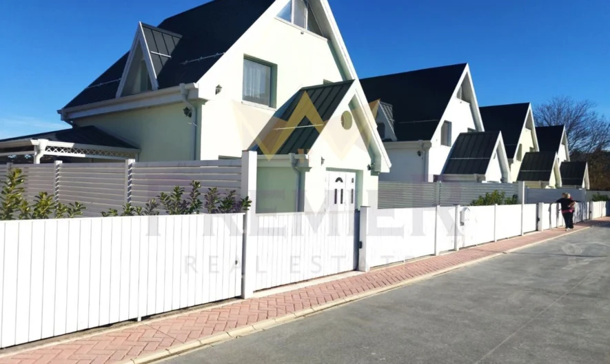 Beautiful house with an excellent location near St. George Park – city of Dobrich! -  - snimka 22 - Imoti Premier