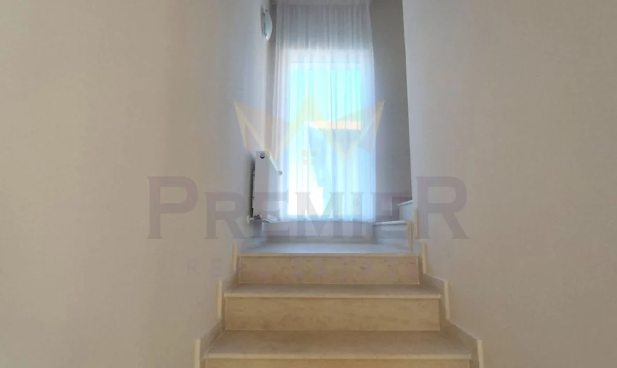 Beautiful house with an excellent location near St. George Park – city of Dobrich! -  - snimka 7 - Imoti Premier