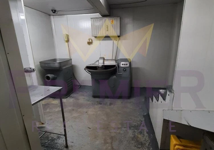 Бизнес имот с транжорна и всички разрешителни! Варна, кв. Левски - - снимка 5 - Имоти Премиер