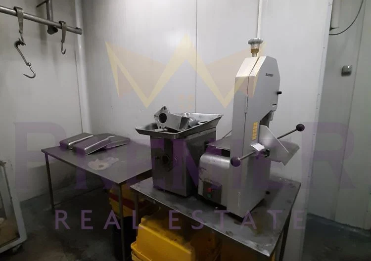 Бизнес имот с транжорна и всички разрешителни! Варна, кв. Левски -  - снимка 6 - Имоти Премиер