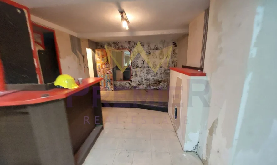 БИЗНЕС ПОМЕЩЕНИЕ В ИДЕАЛЕН ЦЕНТЪР – ВАРНА - - снимка 4 - Имоти Премиер