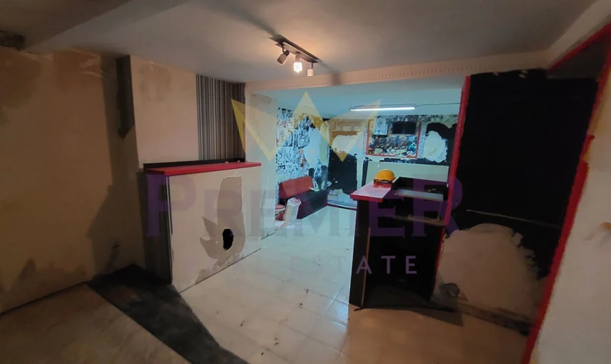 БИЗНЕС ПОМЕЩЕНИЕ В ИДЕАЛЕН ЦЕНТЪР – ВАРНА - - снимка 5 - Имоти Премиер